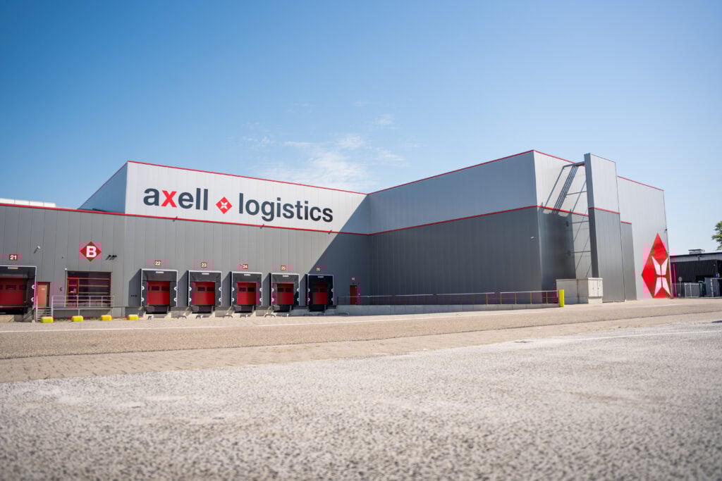 What types of logistics are there?