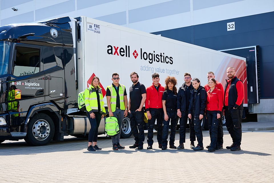 What is dedicated distribution: meaning, benefits and when to choose it